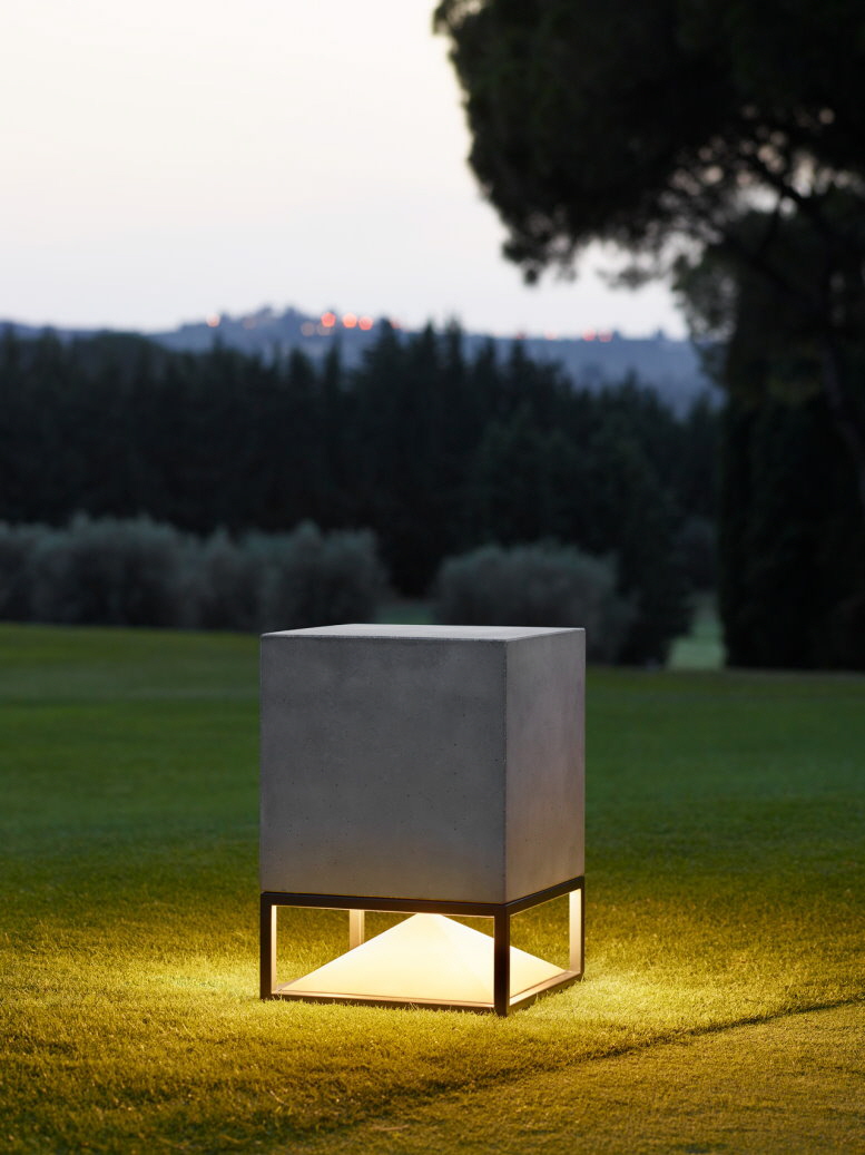 CUBE MERE LIGHT SOLUTION   777 X