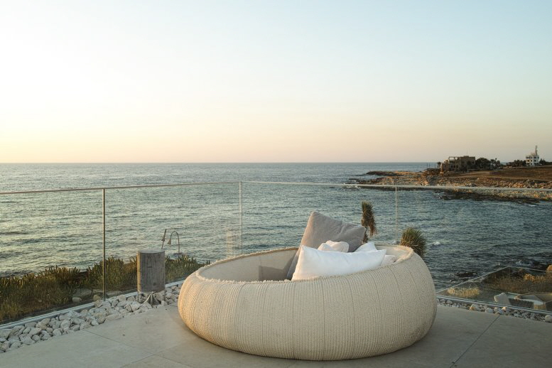 MEDIUM CYLINDER 04   777 X