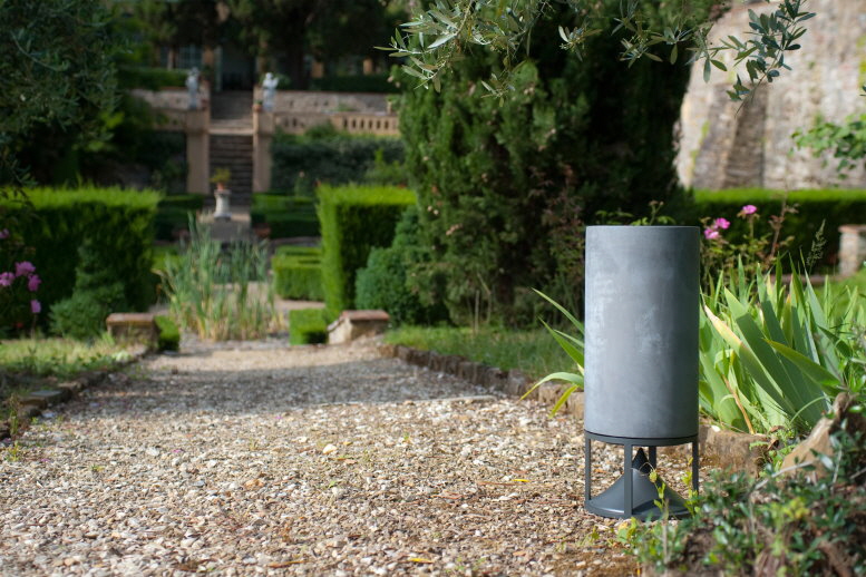 TALL CYLINDER 03   777 X